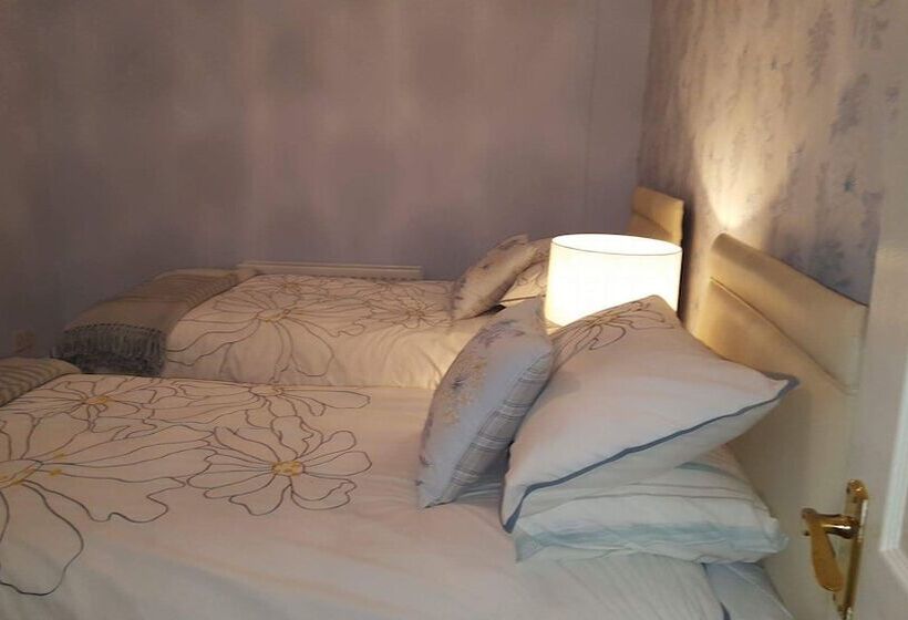 ベッドアンドブレックファースト Beech Lane Farmhouse