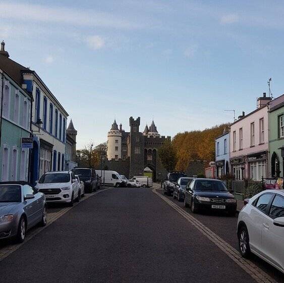 Bed and Breakfast Dufferin Coaching Inn & Hall