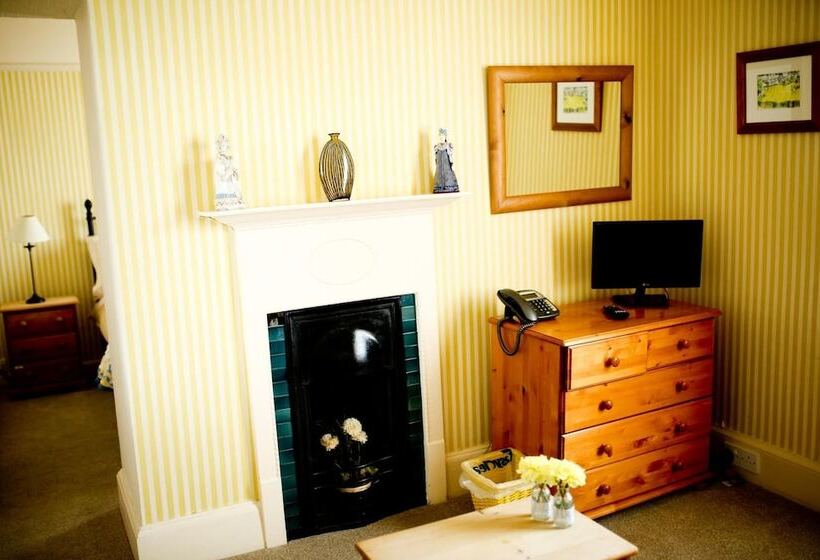 Bed and Breakfast Dufferin Coaching Inn & Hall