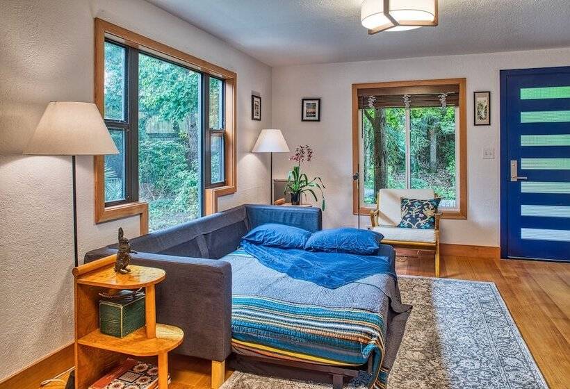 مبيت وإفطار Sehome Garden Inn