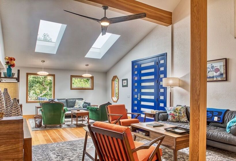 مبيت وإفطار Sehome Garden Inn