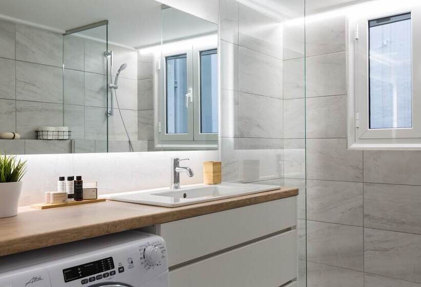 Chic Flat In The Heart Of Athens By Upstreet