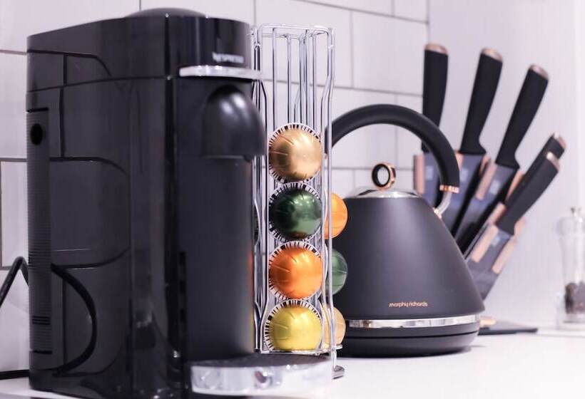 Everest Lodge Serviced Apartment