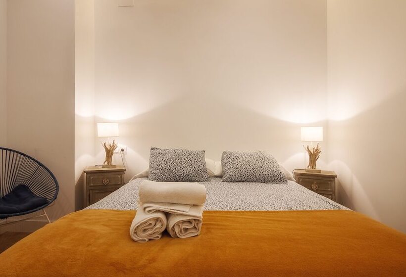 Glamour Guggenheim Pinchos By Urbanhosts