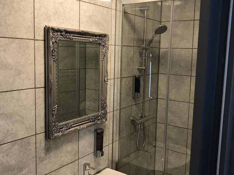 Хостел The Lord Grey