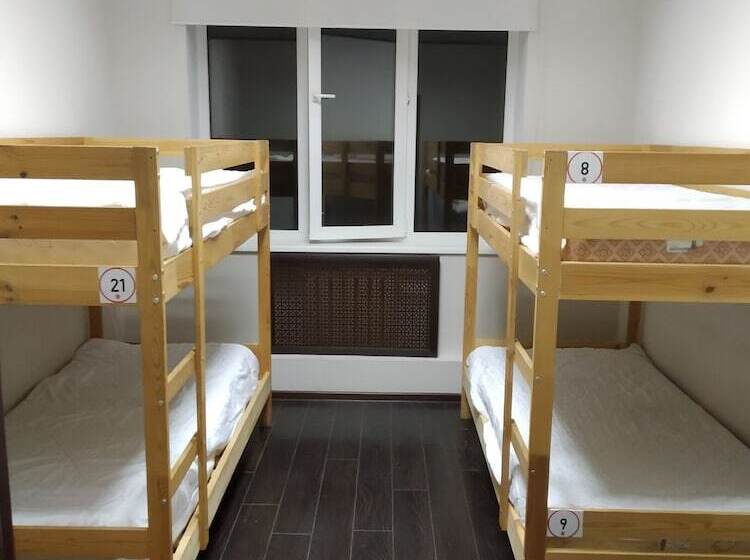 Hostel Propolis