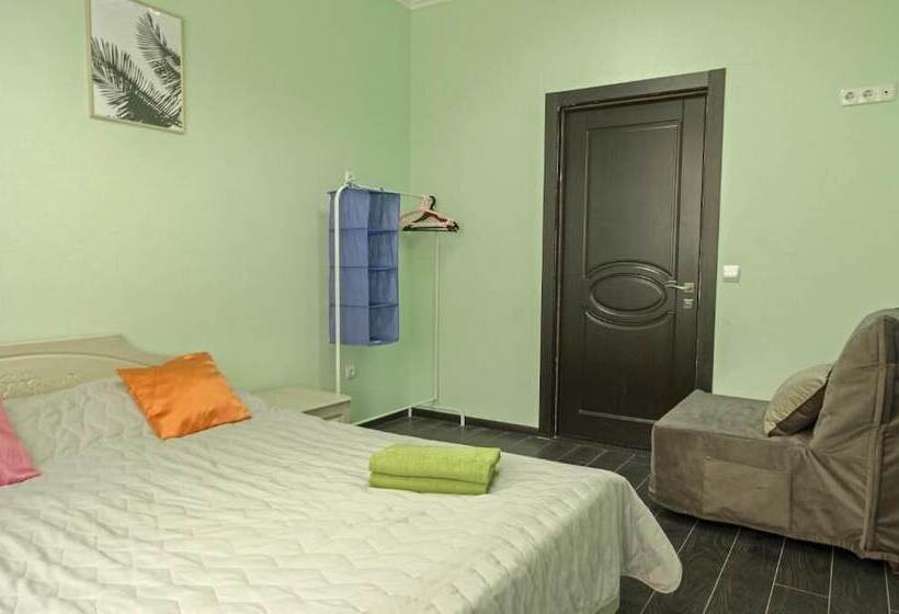 Hostel Propolis