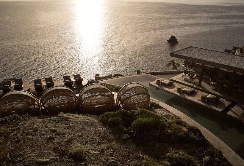 هتل Acro Suites  A Wellbeing Resort