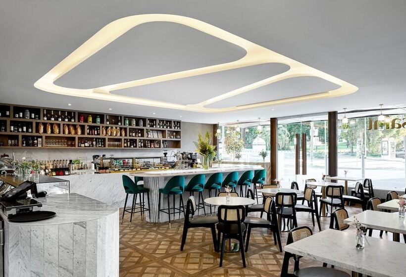 هتل Crowne Plaza Sydney Burwood, An Ihg