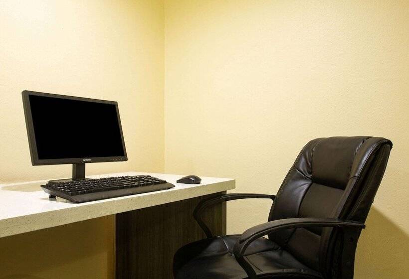 فندق Days Inn By Wyndham Mobile I65