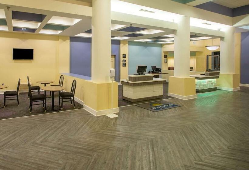 فندق Days Inn By Wyndham Mobile I65