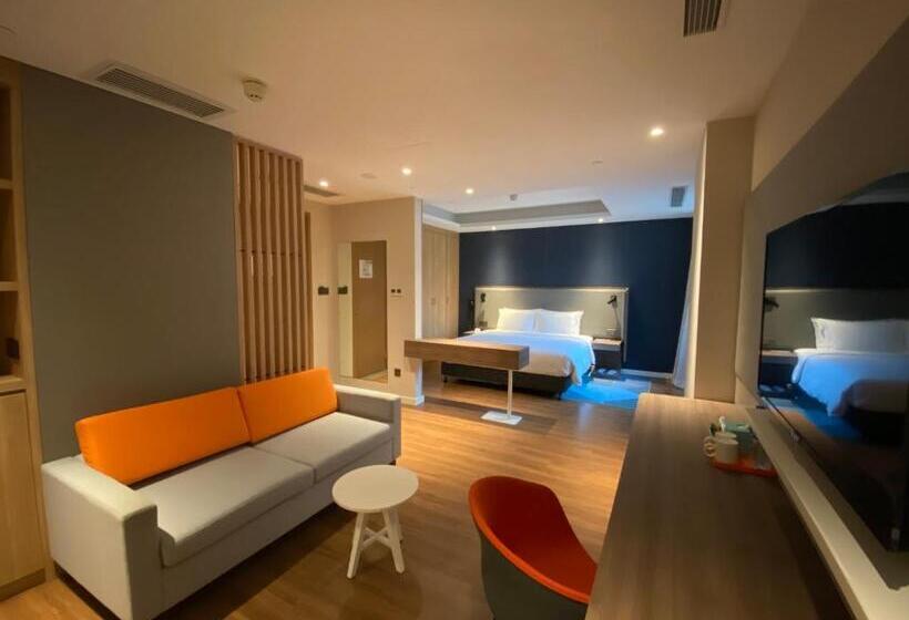 호텔 Holiday Inn Express Shanghai Hongqiao North, An Ihg
