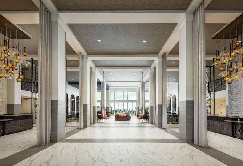 هتل The Cassara Carlsbad, Tapestry Collection By Hilton