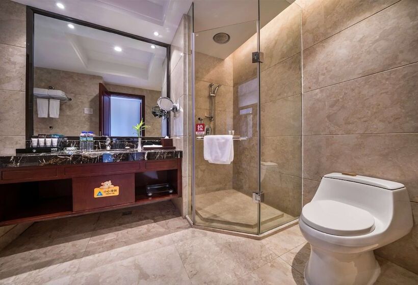 Отель Wyndham Garden Wuyishan