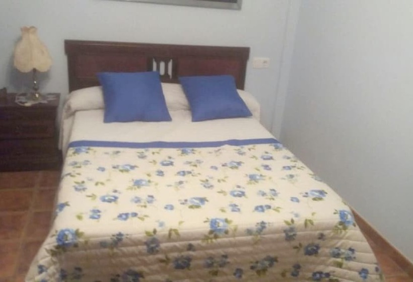 5 Bedrooms House With Enclosed Garden At Munain