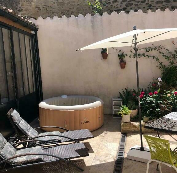 Les Remparts De Lauris Coeur Médiéval Et Patio