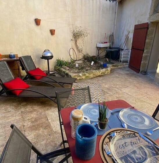 Les Remparts De Lauris Coeur Médiéval Et Patio