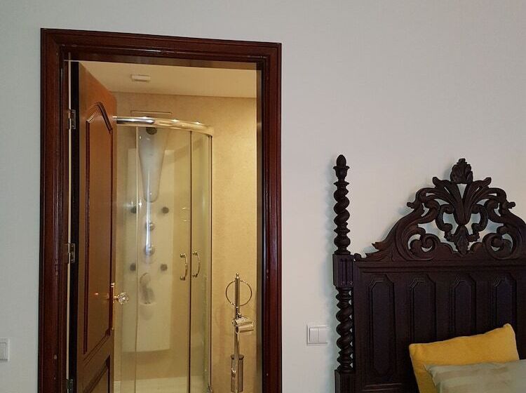 بنسيون Casa Marques