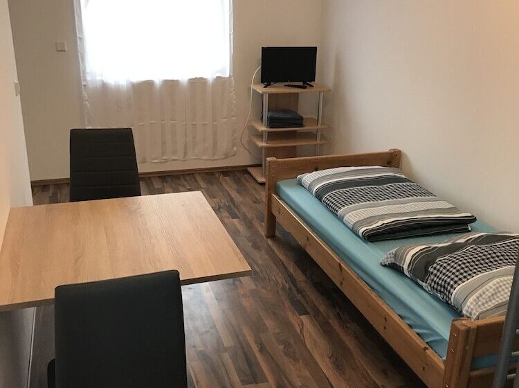 پانسیون Monteurzimmer