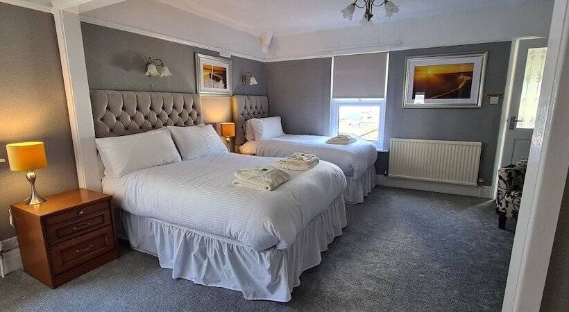 פנסיון Sunnycroft Private