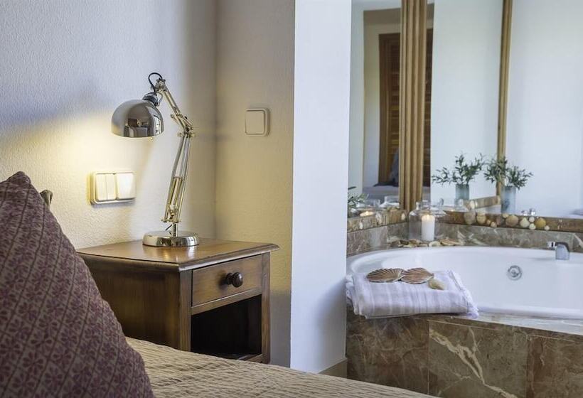 Penthouse First Line Golf   Marbella