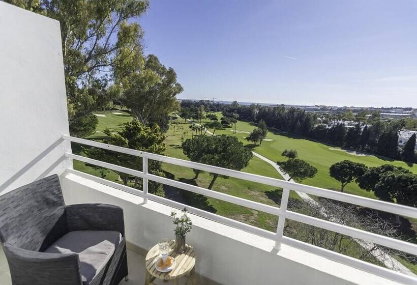 Penthouse First Line Golf   Marbella
