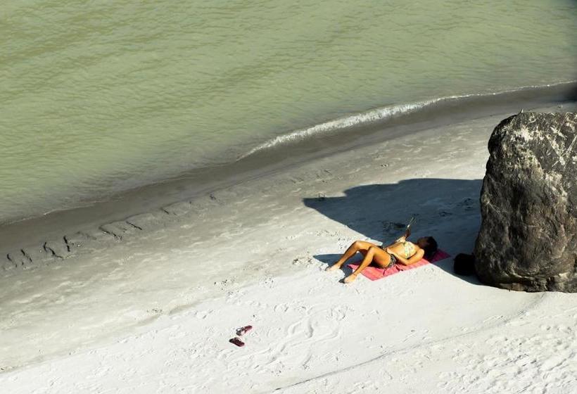 渡假胜地  The Narayana Palace By Salvus