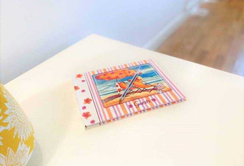 Seaside Cottage With Parking