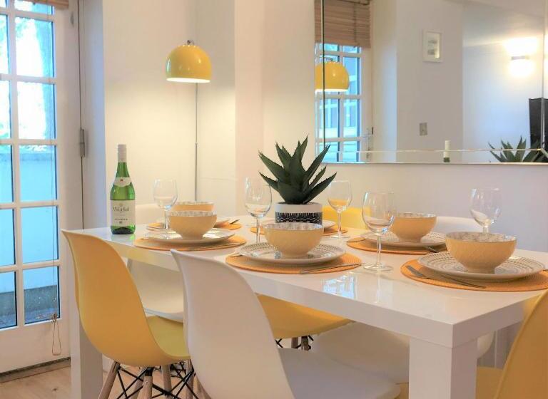 Seaside Cottage With Parking