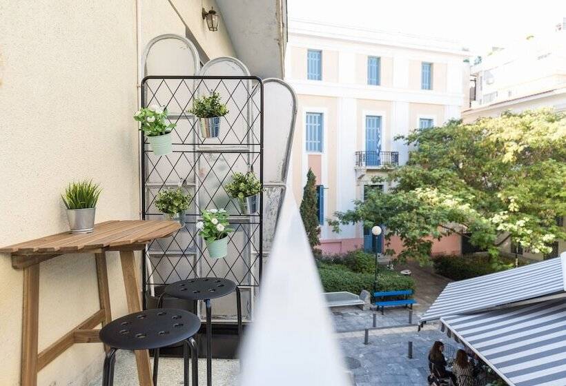 Sleek Flat In Central Syntagma By Upstreet