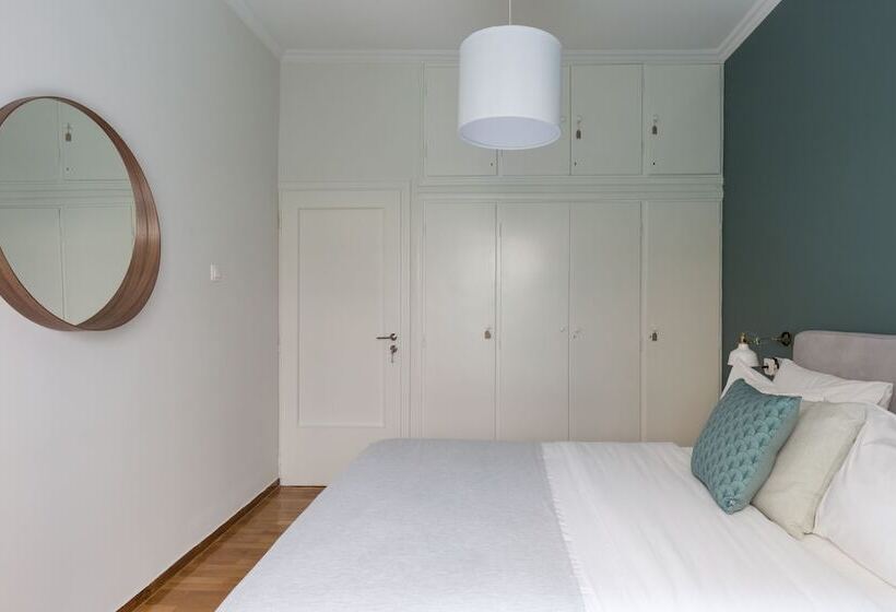 Sleek Flat In Central Syntagma By Upstreet