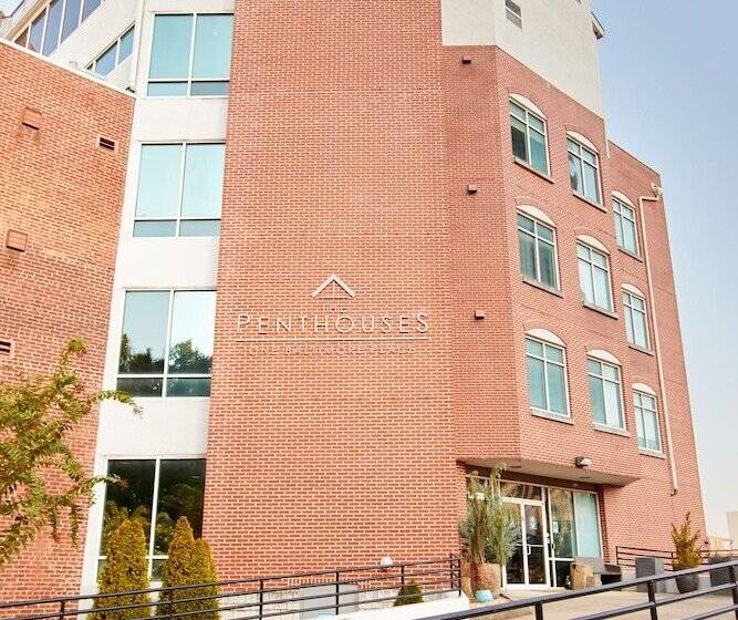 Sonder Baltimore Place