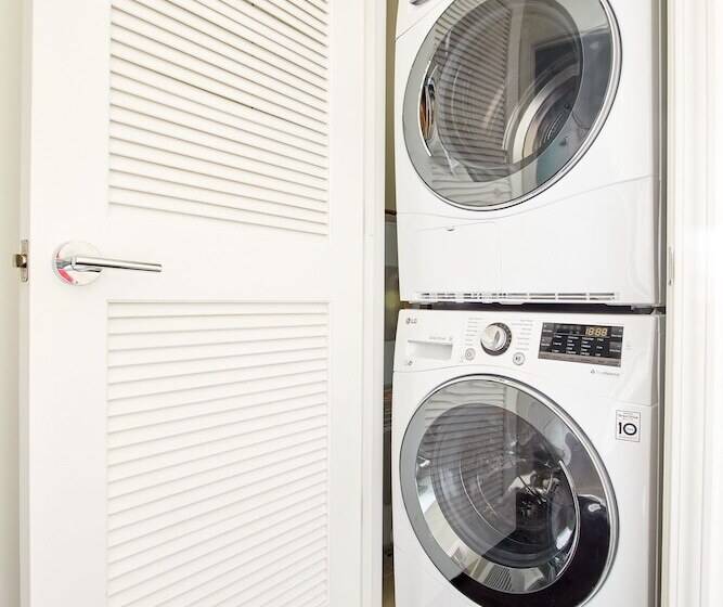 Sonder Baltimore Place