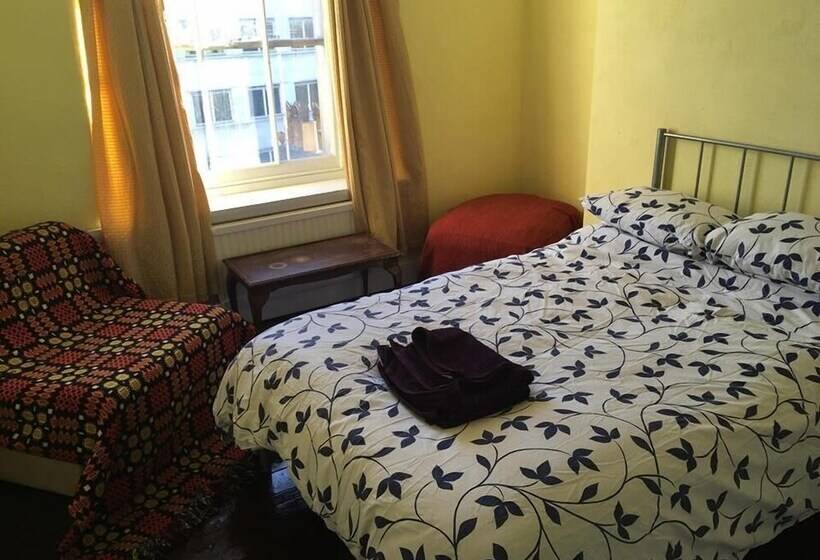 St Nicholas Street Apartment