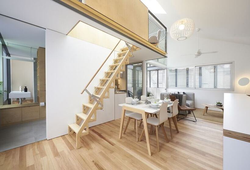 Studio Reuss A City Retreat