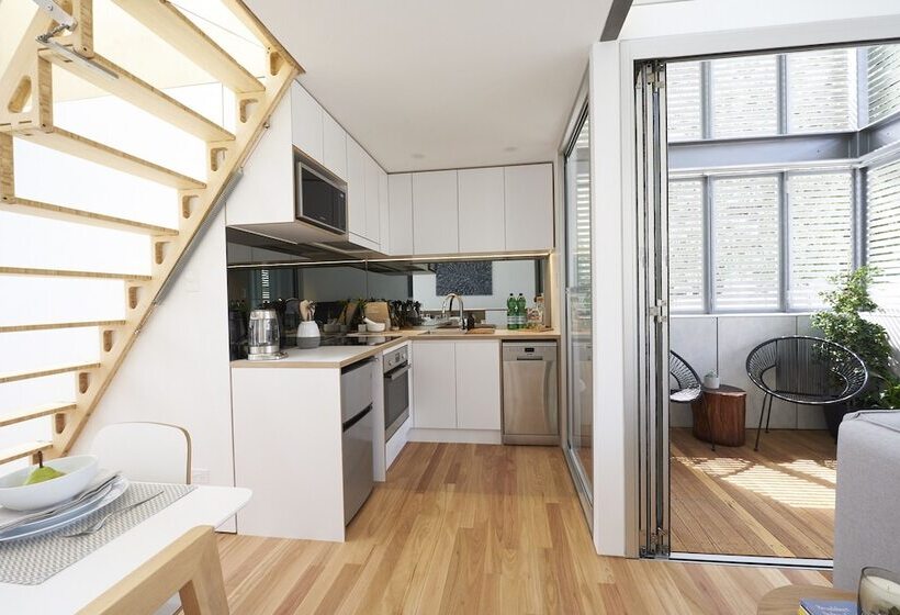 Studio Reuss A City Retreat