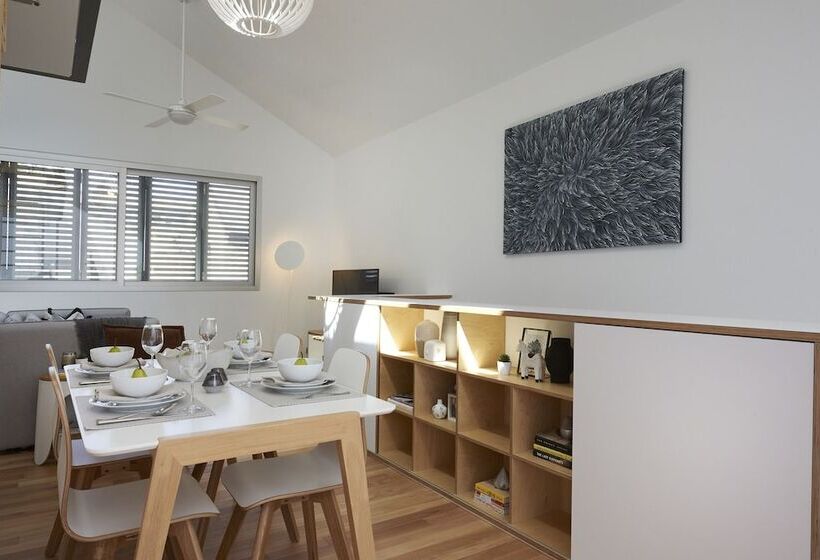 Studio Reuss A City Retreat