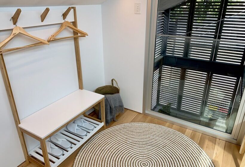 Studio Reuss A City Retreat