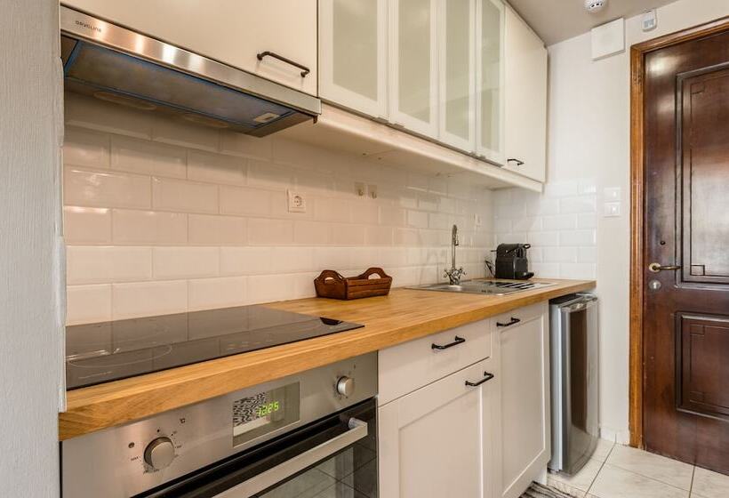 The Central Boutique Apartments