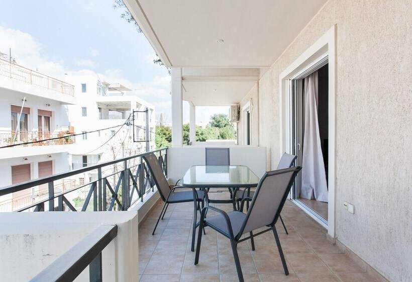 Upstreet Superb & Comfy 2 Bd Apt Marousi