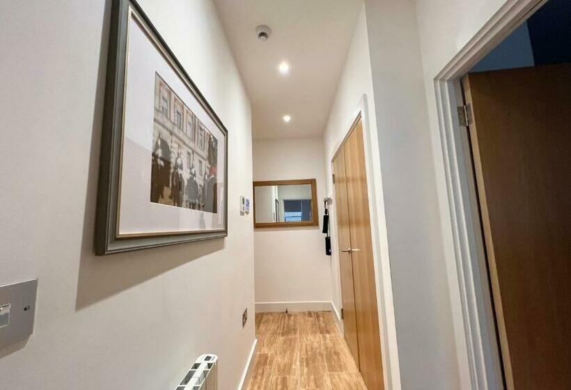 Urban Living S   The King Edward Ii Luxury Apartment In The Heart Of Windsor