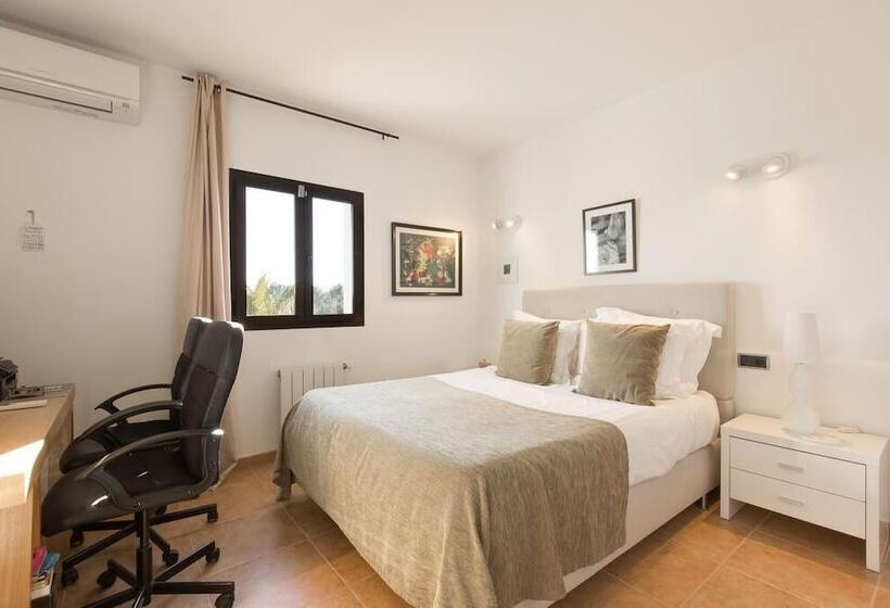 Villa Can Garrovers Ibiza