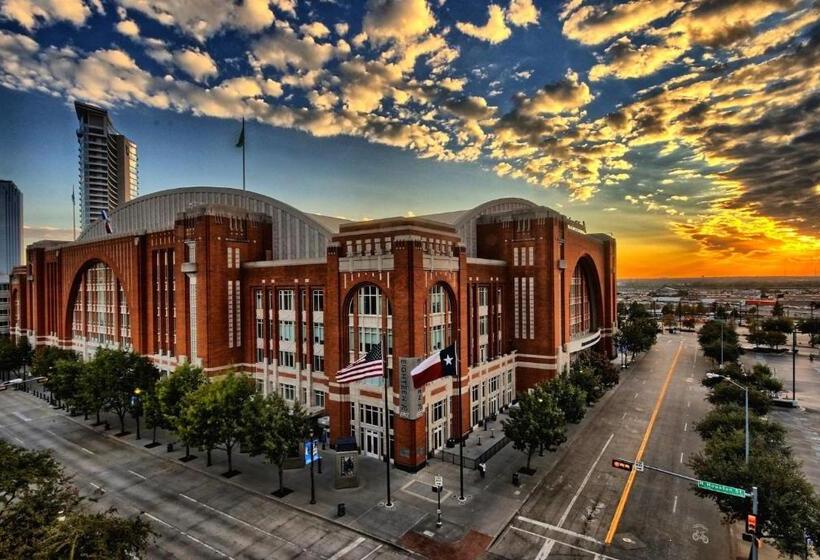 Crowne Plaza Hotel Dallas Downtown, An Ihg