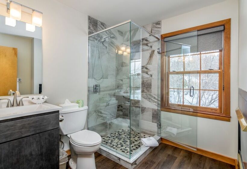 استراحتگاه Grey Fox Inn