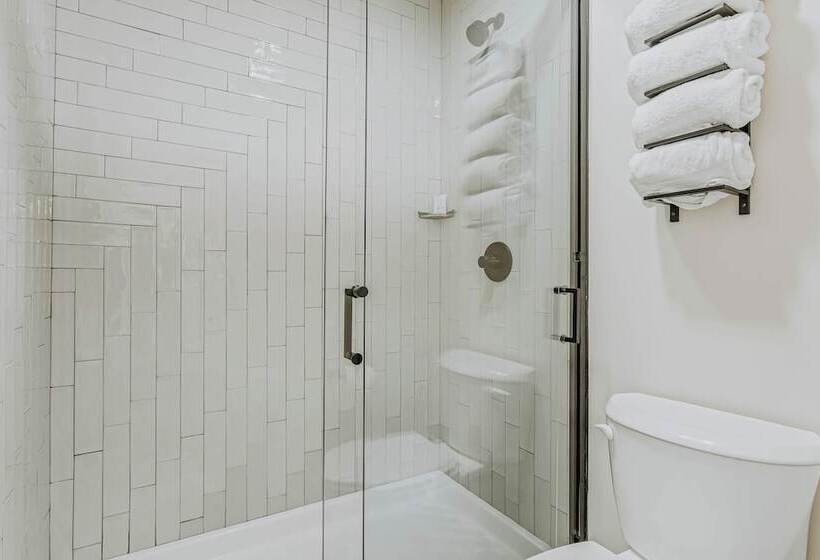 Gulf Hills Hotel & Resort