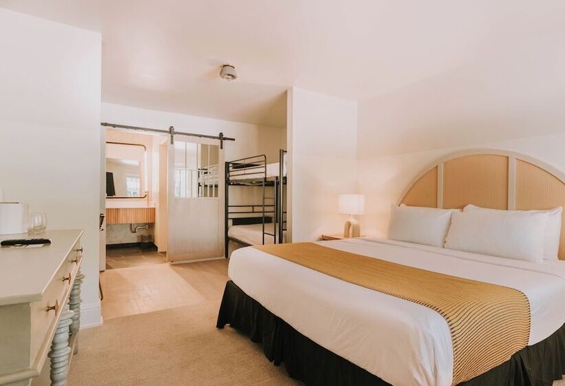 Gulf Hills Hotel & Resort