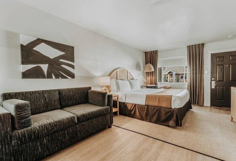 Gulf Hills Hotel & Resort