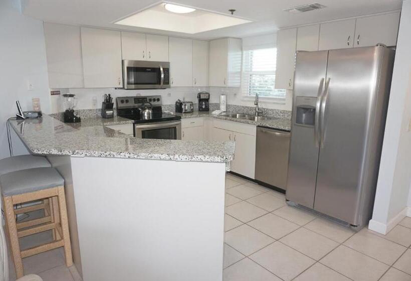 Gulf Strand Resort By Travel Resort Services