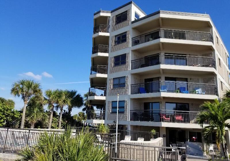 Gulf Strand Resort By Travel Resort Services