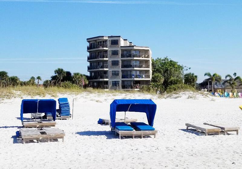 Gulf Strand Resort By Travel Resort Services